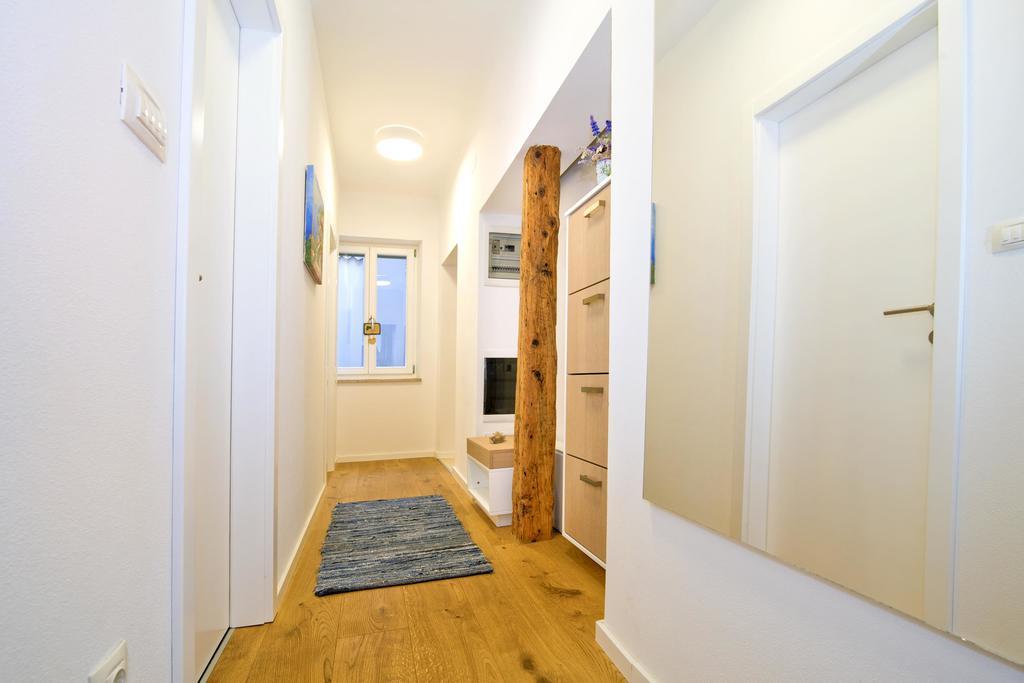 Apartment Danalu Ровин Екстериор снимка